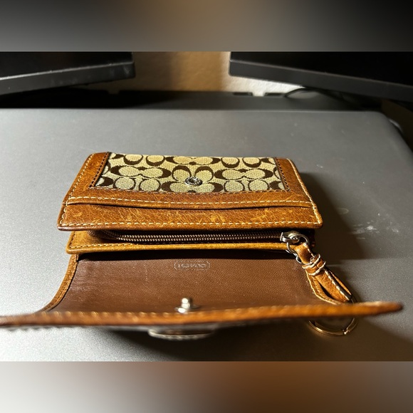 Coach Wallet - Picture 3 of 7
